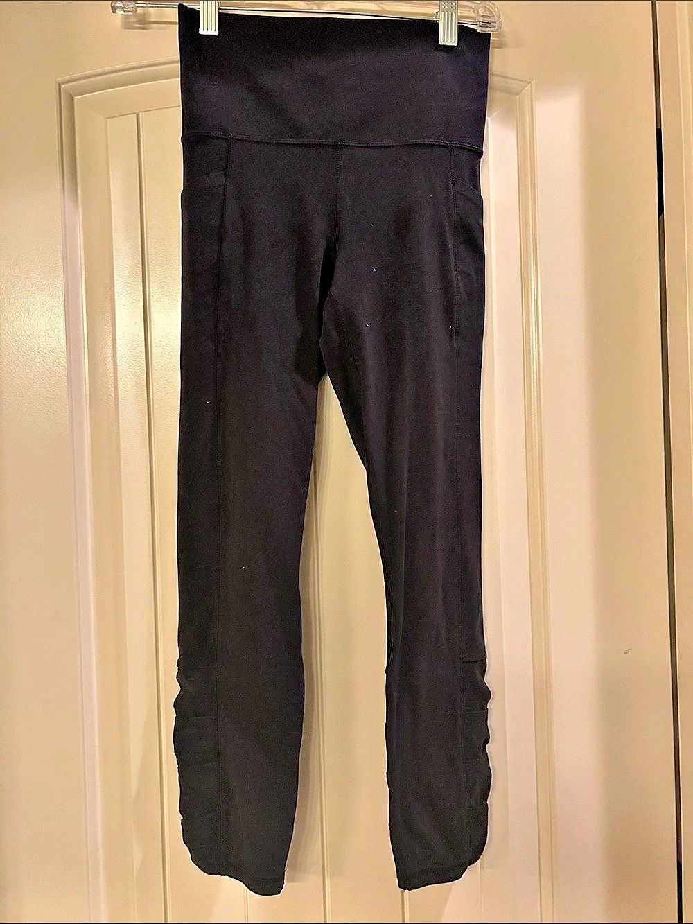Athleta Salutation Stash Pocket II Cinch 7/8 Tight Leggings Black XS